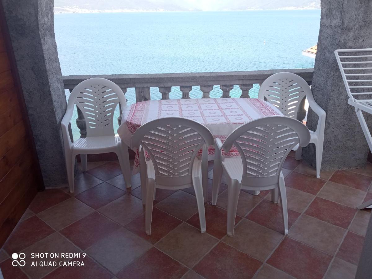 Apartments Petrovic Tivat Ngoại thất bức ảnh