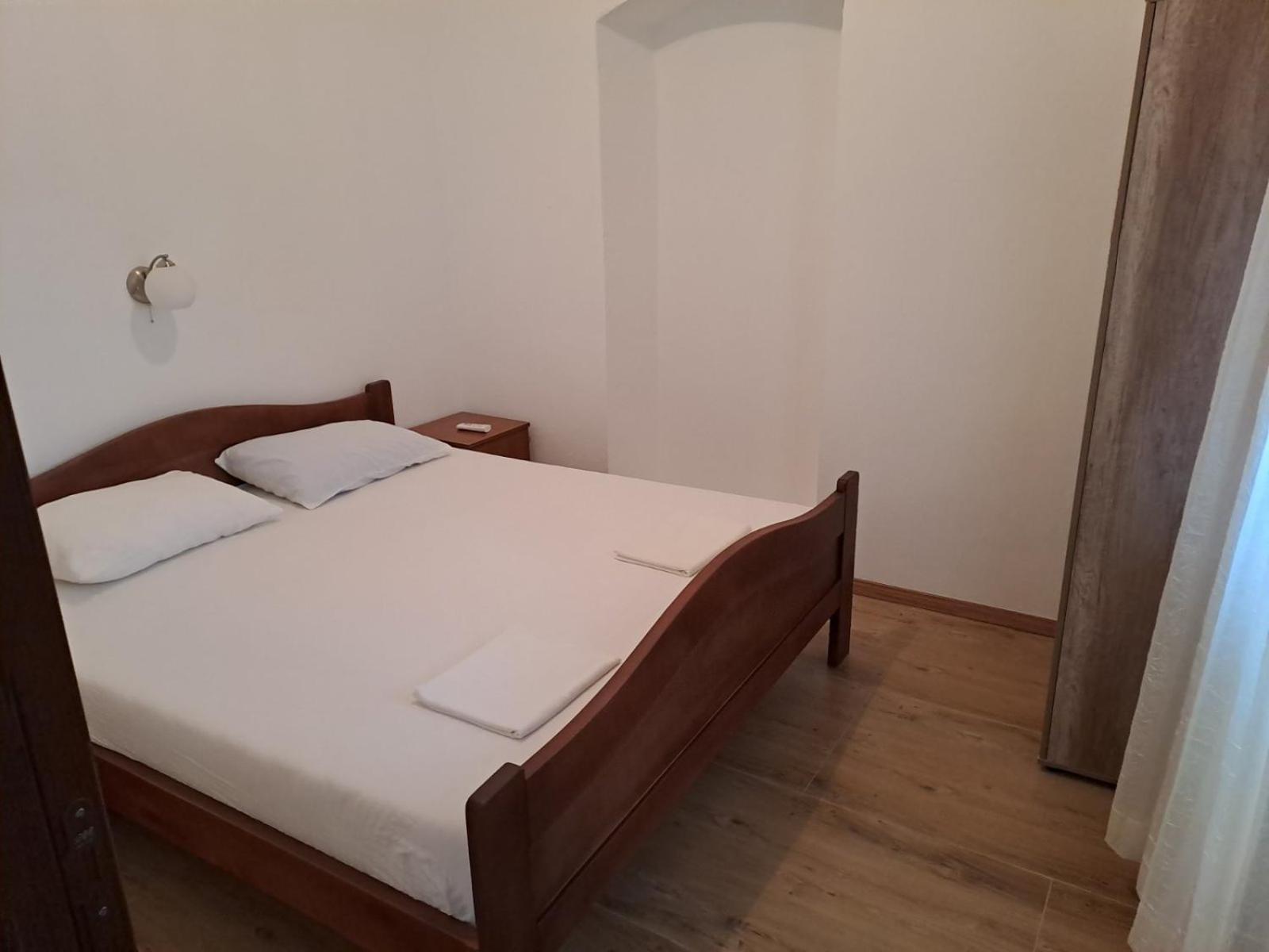 Apartments Petrovic Tivat Ngoại thất bức ảnh