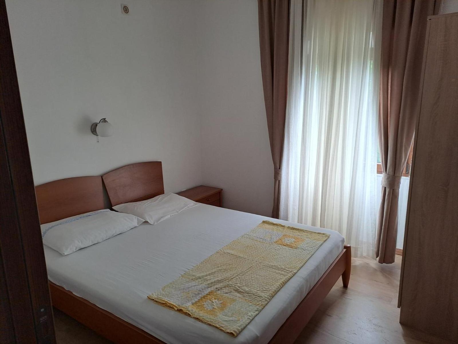 Apartments Petrovic Tivat Ngoại thất bức ảnh