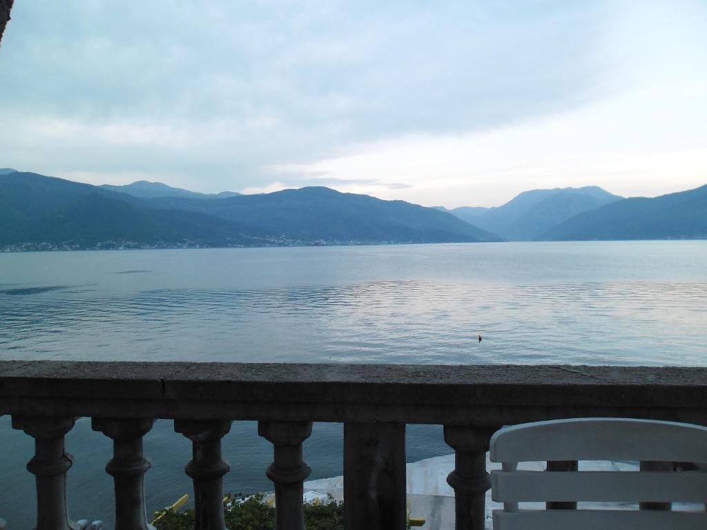 Apartments Petrovic Tivat Ngoại thất bức ảnh